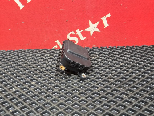 Моторчик заслонки отопителя