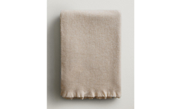 Zara Home плед из полиэстера, светло-бежевый