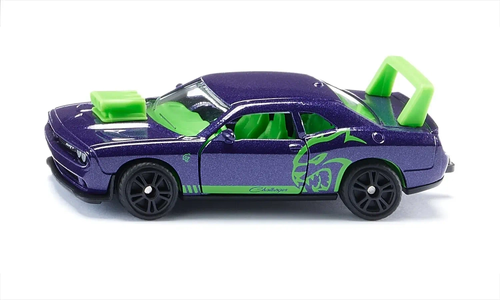 Машина Dodge Challenger Custom