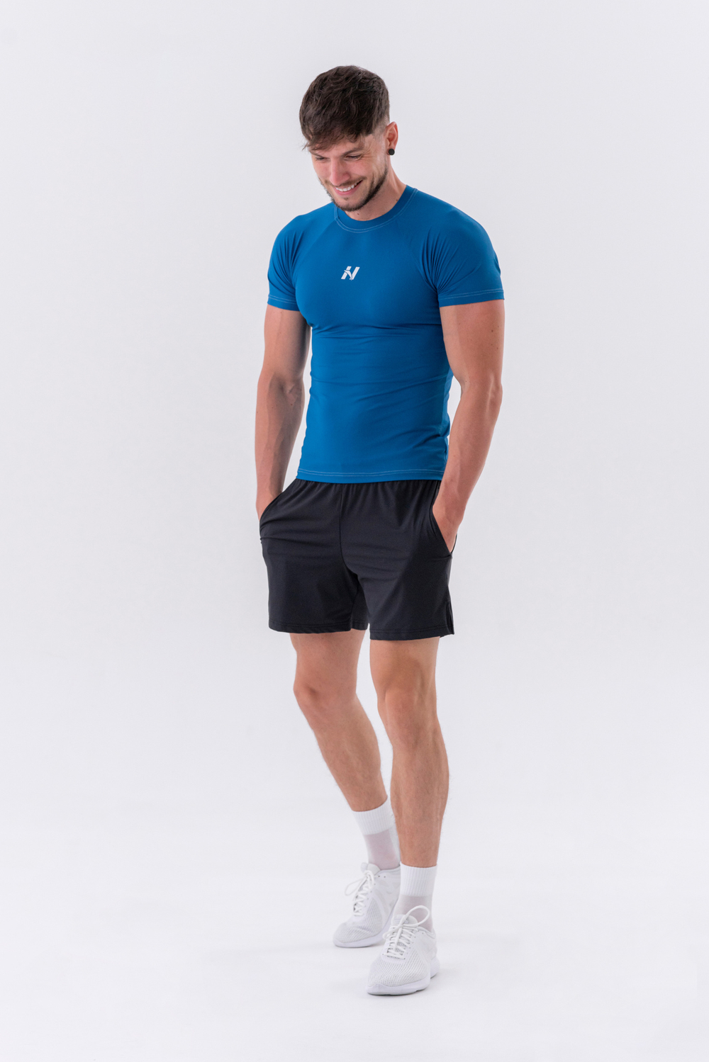 Мужская футболка Nebbia Functional Slim-fit T-shirt 324 Blue