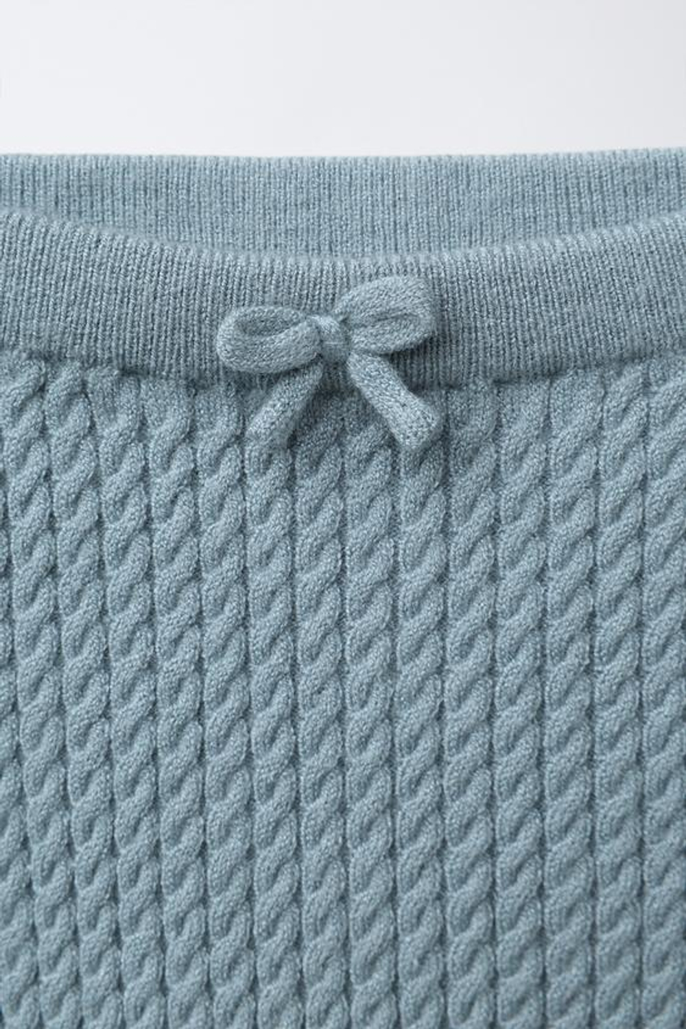 ZARA ЛЕГИНСЫ КРУПНОЙ ВЯЗКИ, ВЫЦВЕТШИЙ СИНИЙ