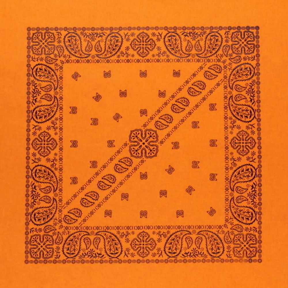 Бандана оранжевая с черными огурцами диагональ