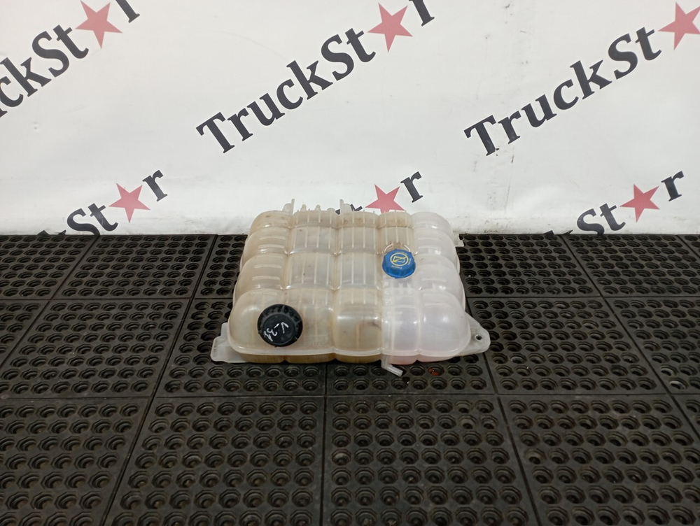 Бачок расширительный 2017г.