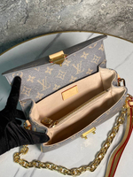 Сумка Louis Vuitton