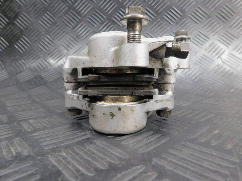 Суппорт заднего тормоза Yamaha TDM850 RN03J 2001