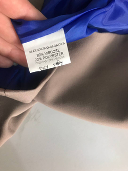 Жилетка Aleksandra Kazakova классическая, маркировка XS, визуально на 42 размер, новая