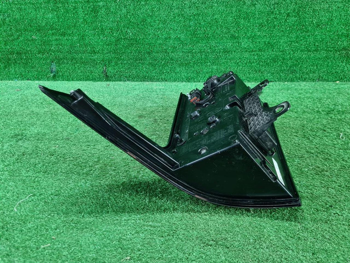 Фонарь левый Range Rover Vogue 4 L405 (2017-2022)