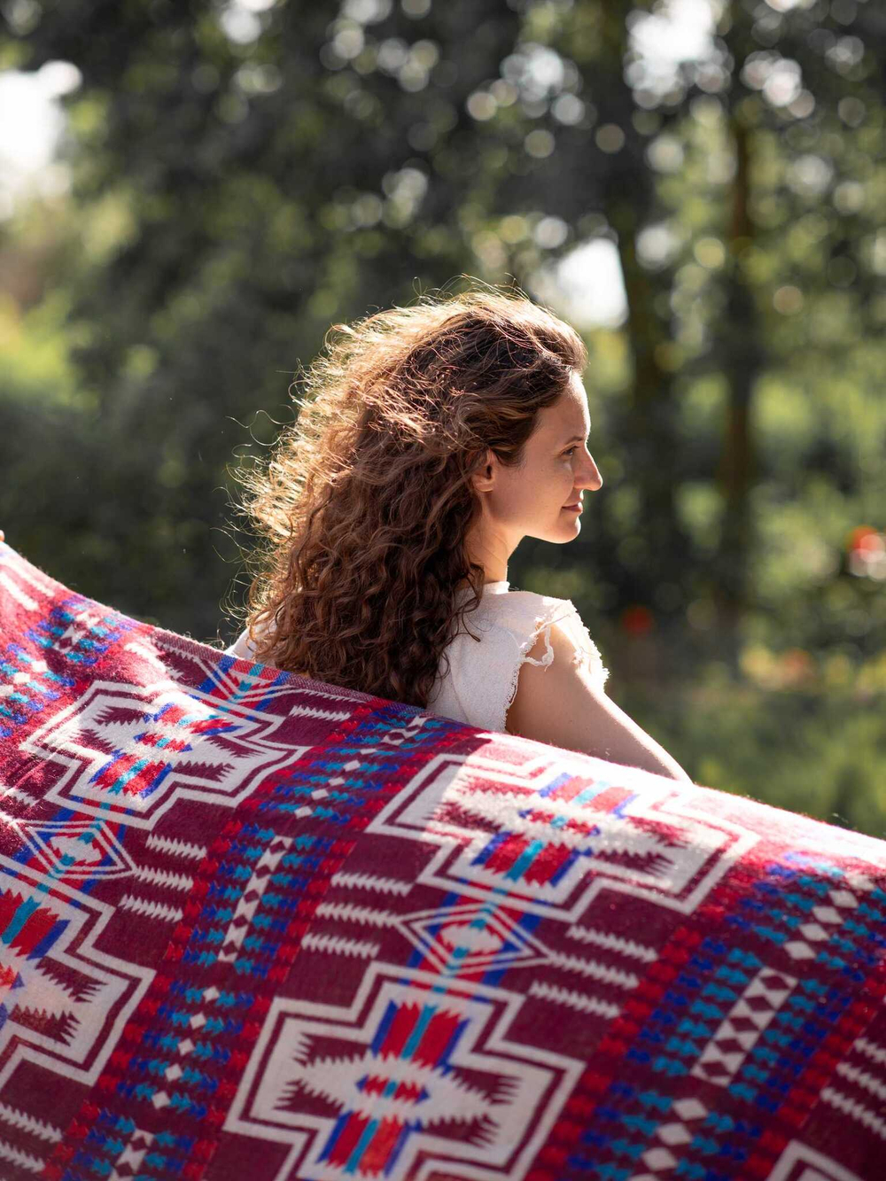 Палантин теплый с орнаментом Навахо