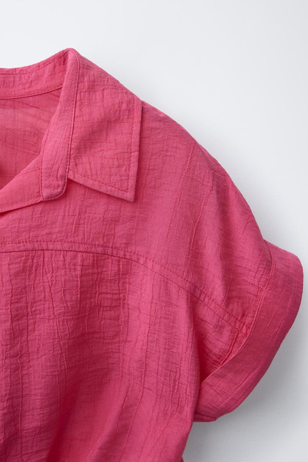 ZARA РУБАШКА ИЗ РЕЛЬЕФНОЙ ТКАНИ С УЗЛОМ, ЦВЕТ ФУКСИИ