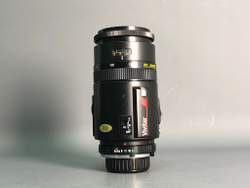Vivitar 75-200 mm f/ 4.5 MC Auto Focus Zoom Minolta MD Окислен где батарейки