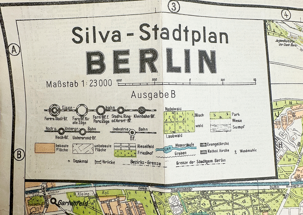 Городской план Берлина. Масштаб 1:23 000. Масштаб 1:23 000. Берлин. Издатель Вилли Хольц. 1934г.