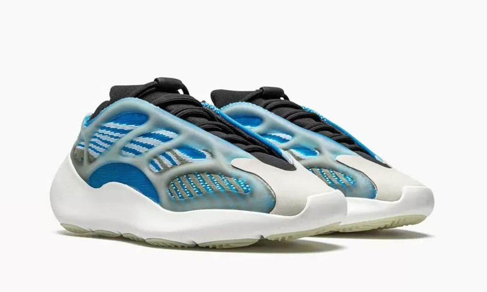 Adidas Yeezy 700 V3 "Arzareth"