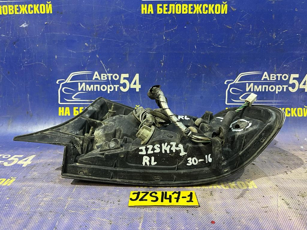 Стоп левый TOYOTA ARISTO 1996