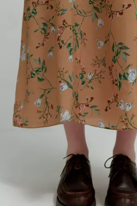 Платье на бретелях макси с цветами