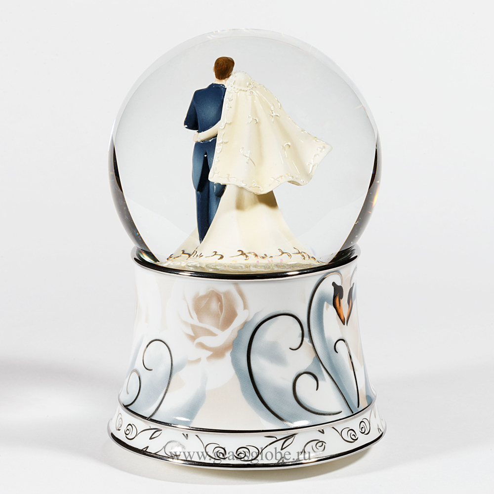 Свадебный стеклянный шар "Новобрачные"