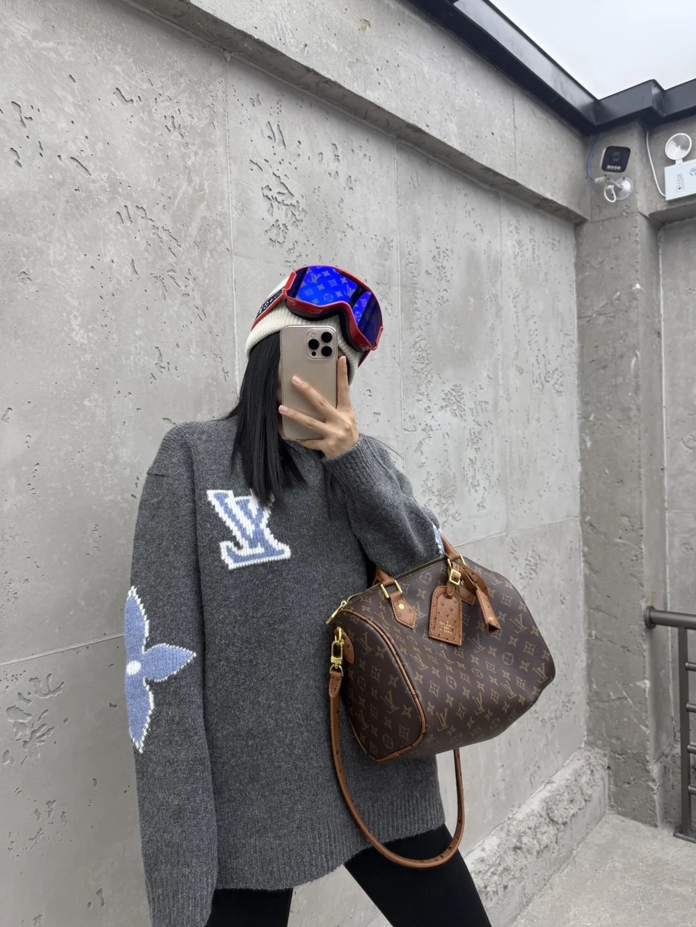 Louis Vuitton Sweatshirt