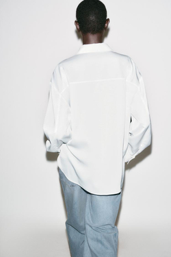 ZARA АТЛАСНАЯ РУБАШКА С КОМБИНИРОВАННЫМИ ПУГОВИЦАМИ, БЕЛЫЙ