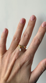 Кольцо с подвеской сердце и натуральной жемчужиной