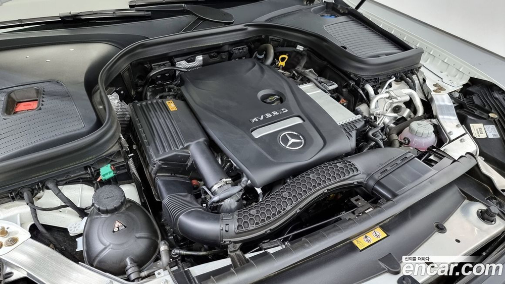 Mercedes-Benz GLC-Class X253 GLC300e 4MATIC Coupe (03.2021)