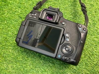 Canon 760D kit 18-55mm IS 142.500 кадров