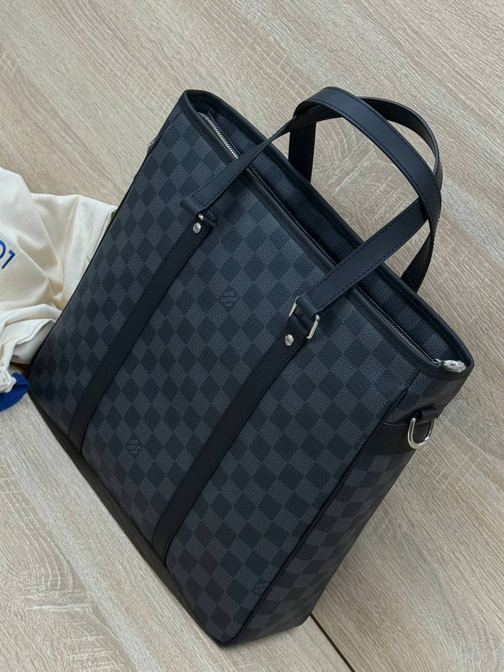 Портфель Louis Vuitton