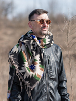 Палантин теплый с орнаментом Навахо