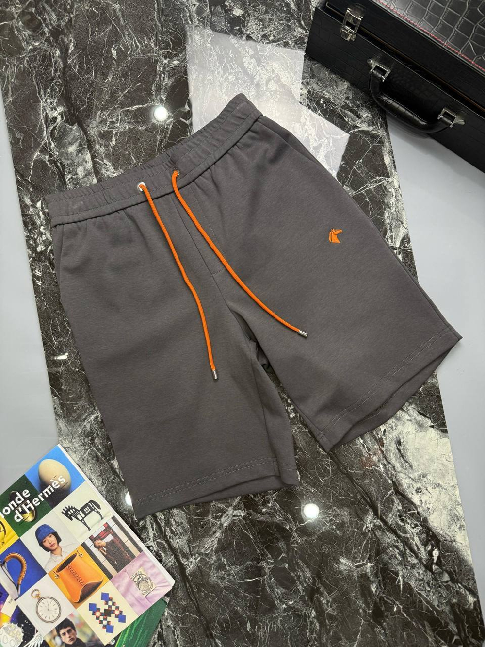 Шорты Hermes