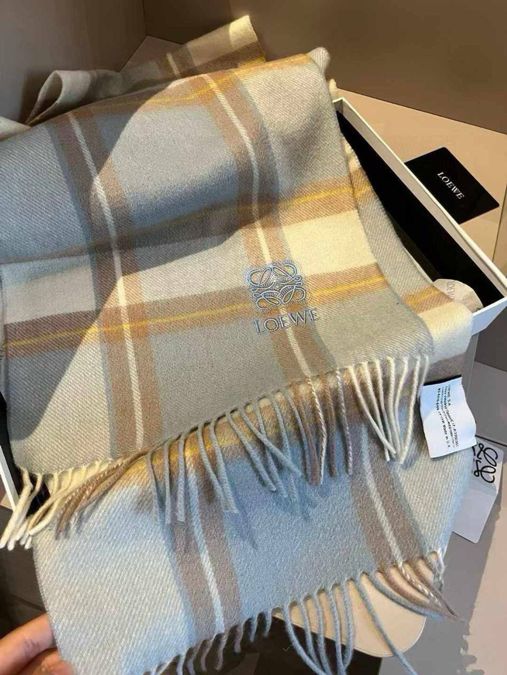 Шарф Loewe