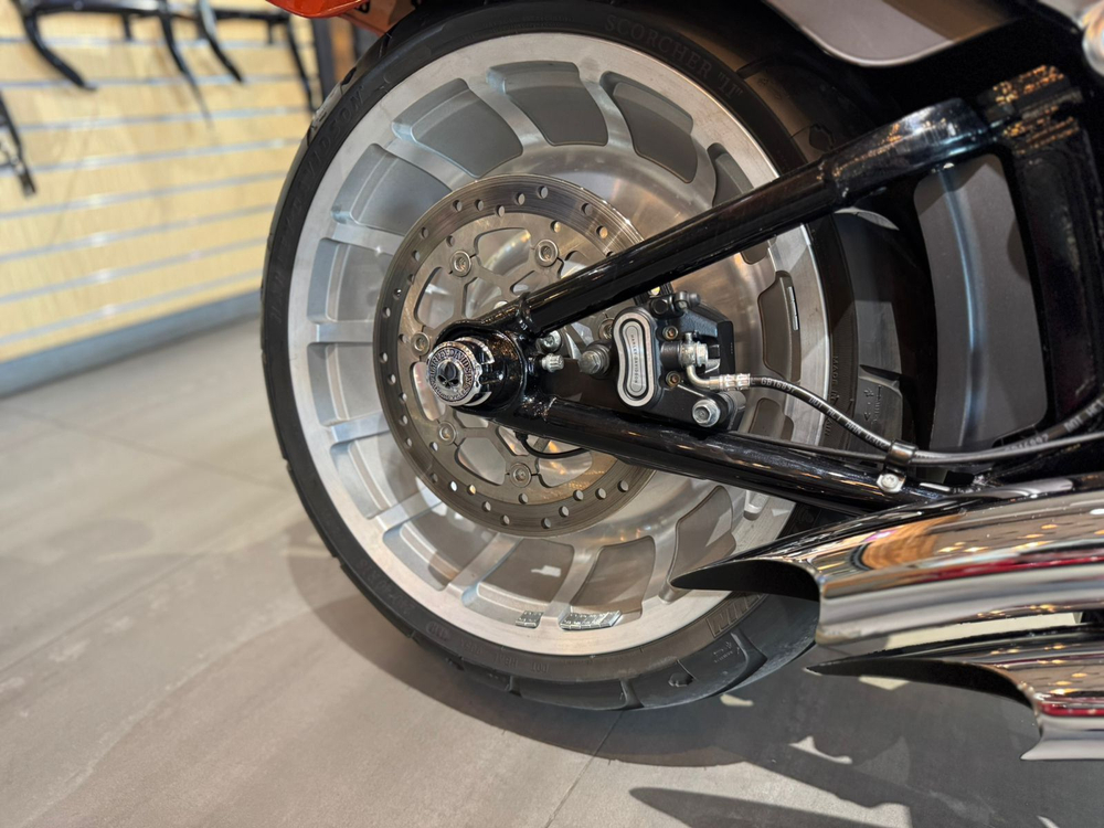 Harley-Davidson Fat Boy 114