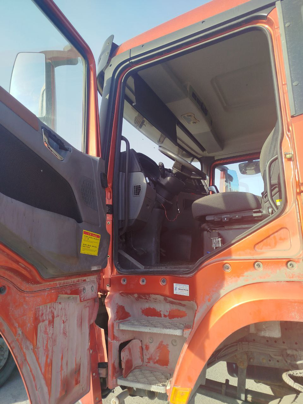Shacman (Shaanxi) SX* 6x6 Самосвал SX32586V385 (Дизельный, 11,6 л, 423 л.с., МТ)