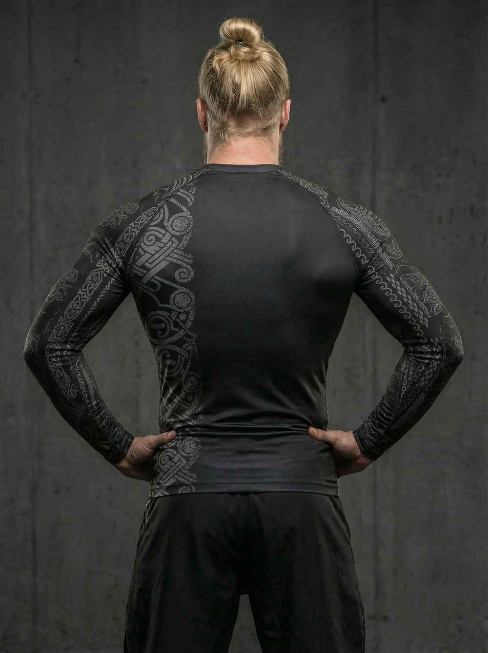 Рашгард с длинным рукавом LEGENDA Варяги чёрный