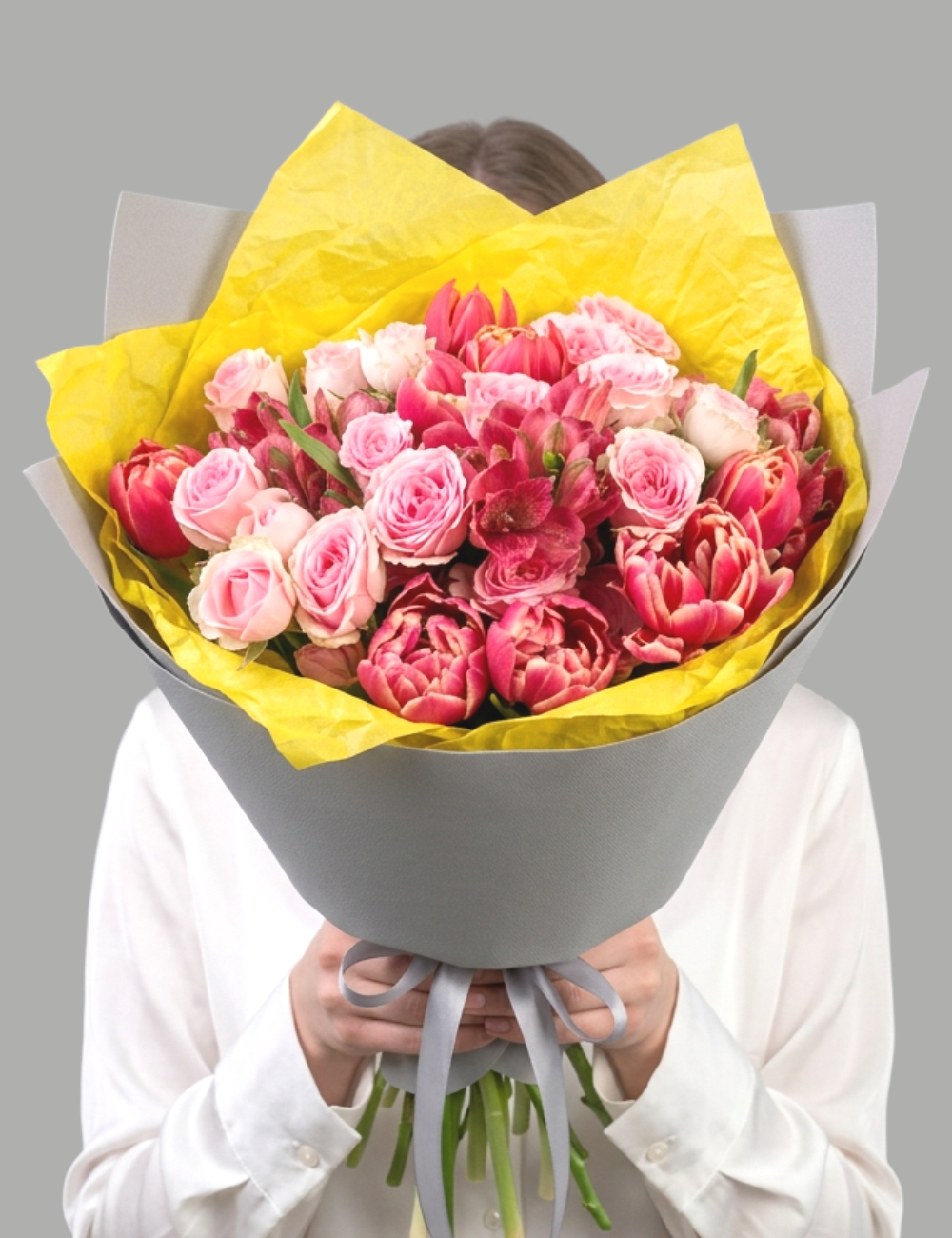 Букет из тюльпанов и розы Совершенство