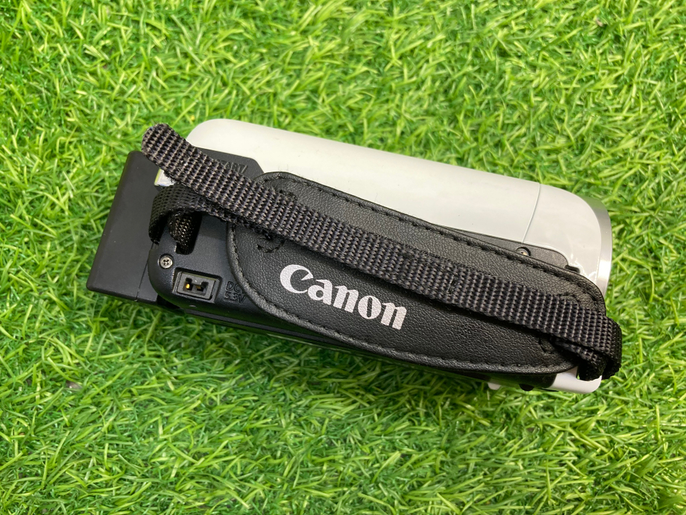 Canon Legria HF R606