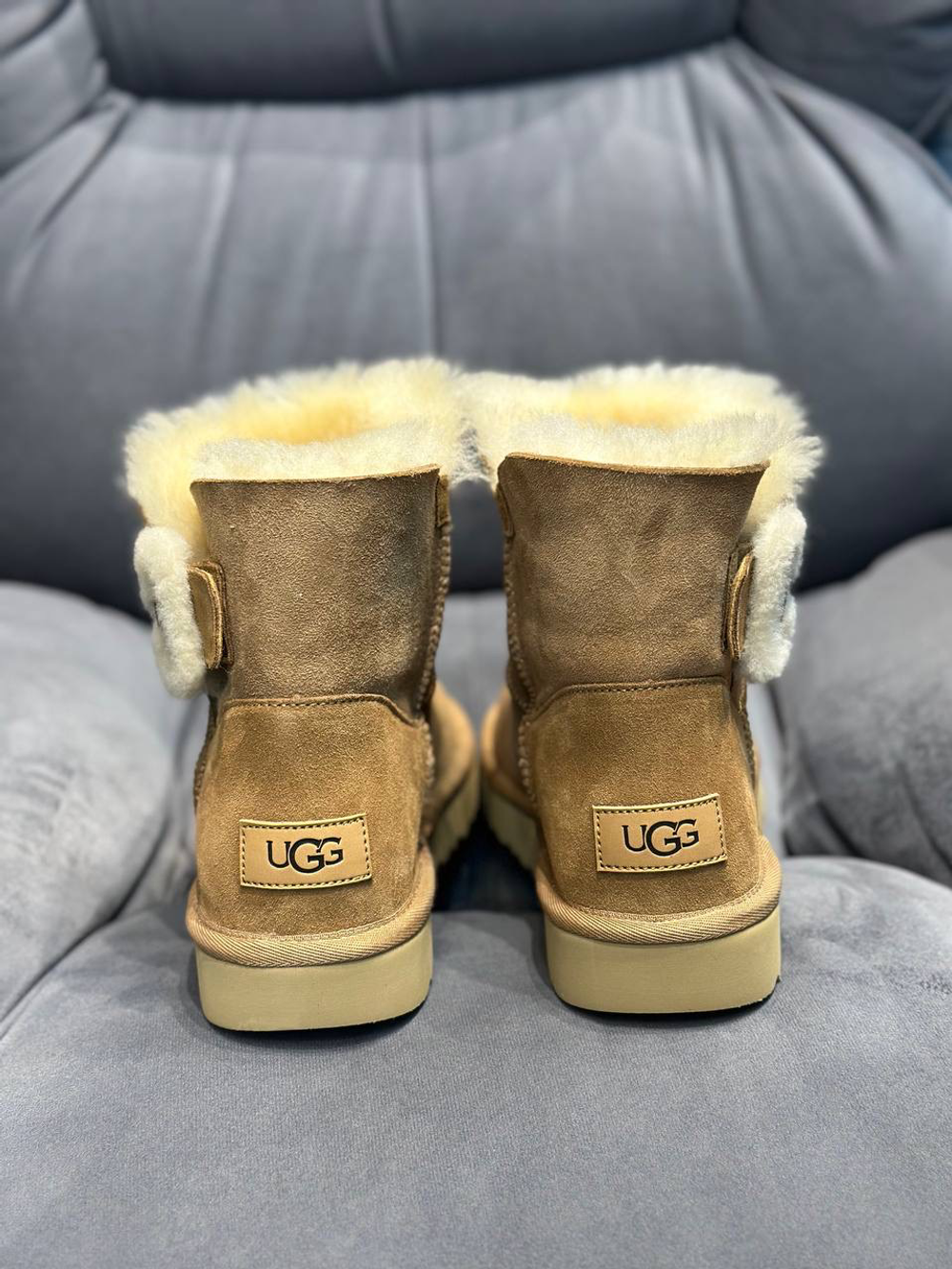 UGG
