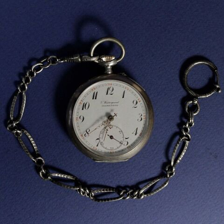 Винтаж: Антикварные серебряные карманные часы