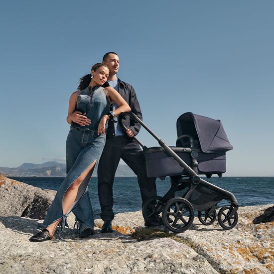 Коляска 2 в 1 Bugaboo Fox 5 Renew complete (Black/Deep indigo-deep indigo)