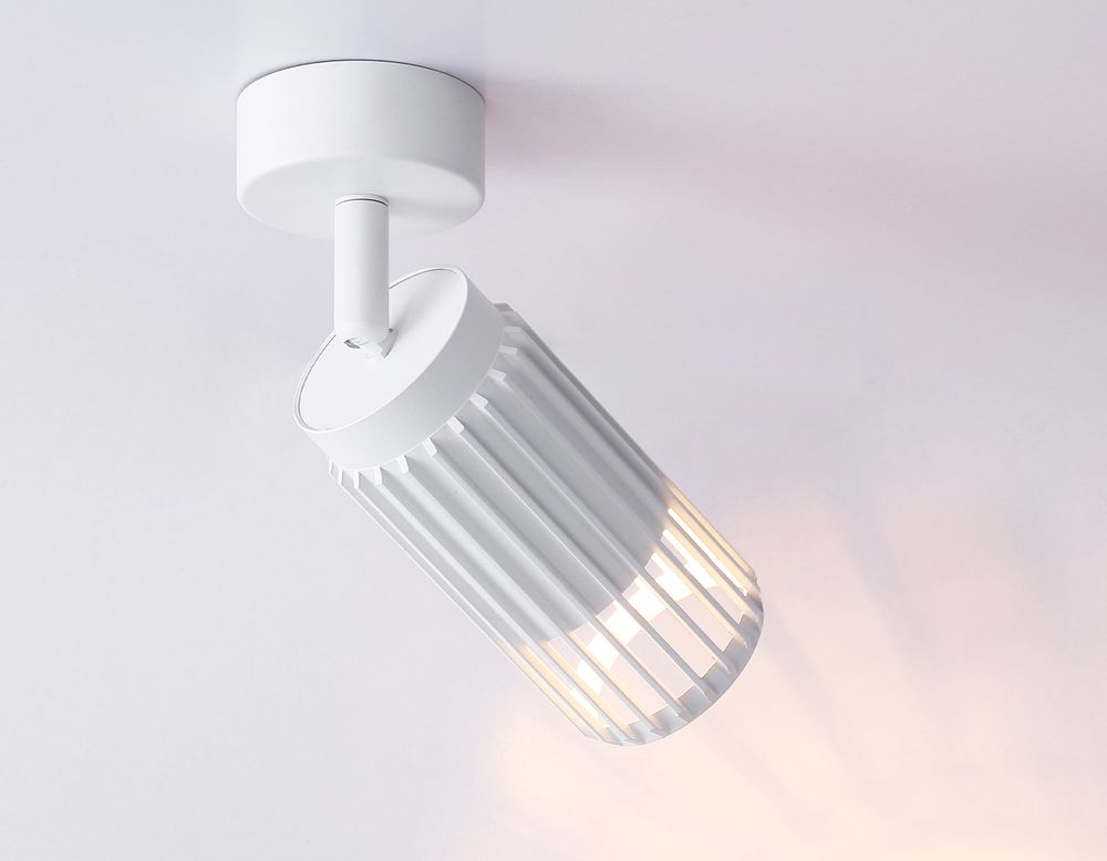 Ambrella Накладной поворотный спот со сменной лампой GU10 Techno family TN51677