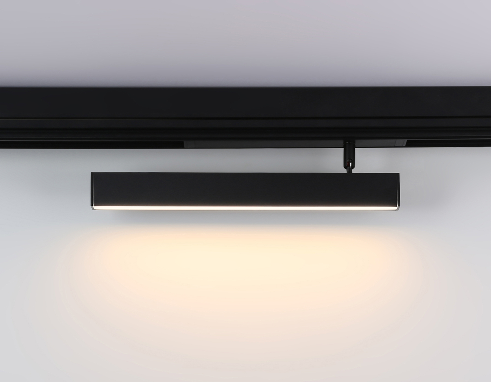 Светильник светодиодный для шинопровода Magnetic 220V GL1332 BK черный IP20 18W 3000K-6400K 120° 342*25*112