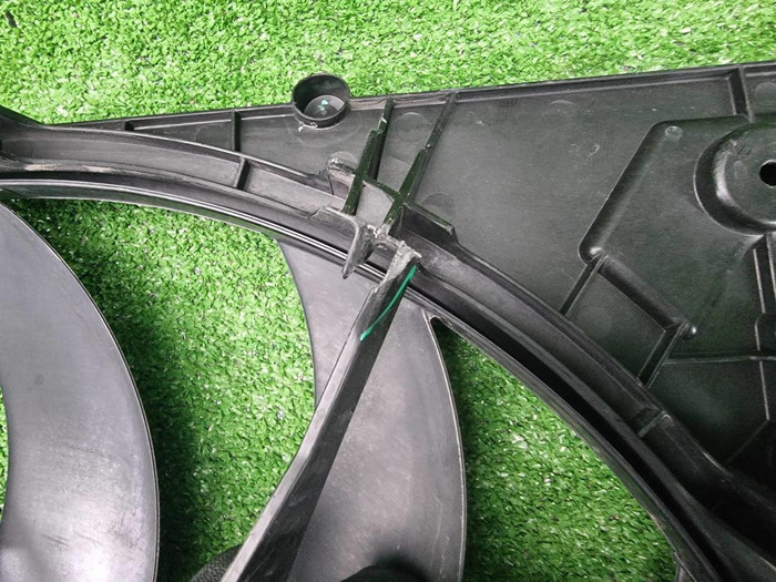 Диффузор с вентилятором Geely Monjaro (2021-н.в.)