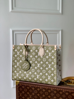 Louis Vuitton Onthego MM