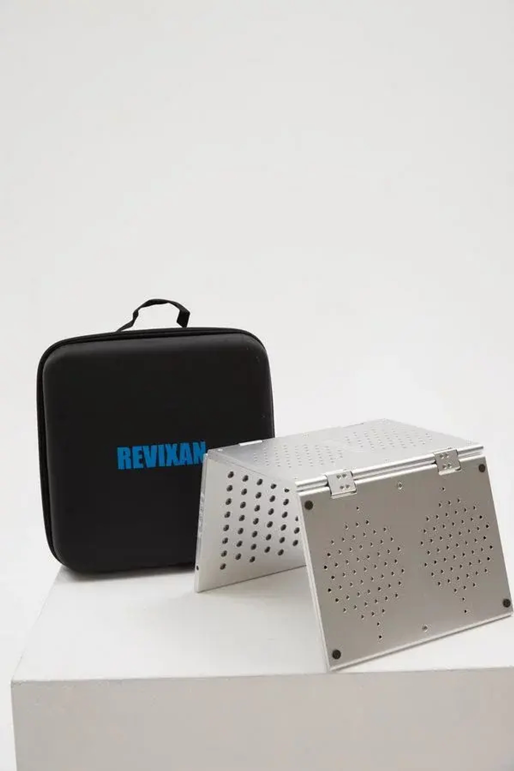 REVIXAN BOOK LED