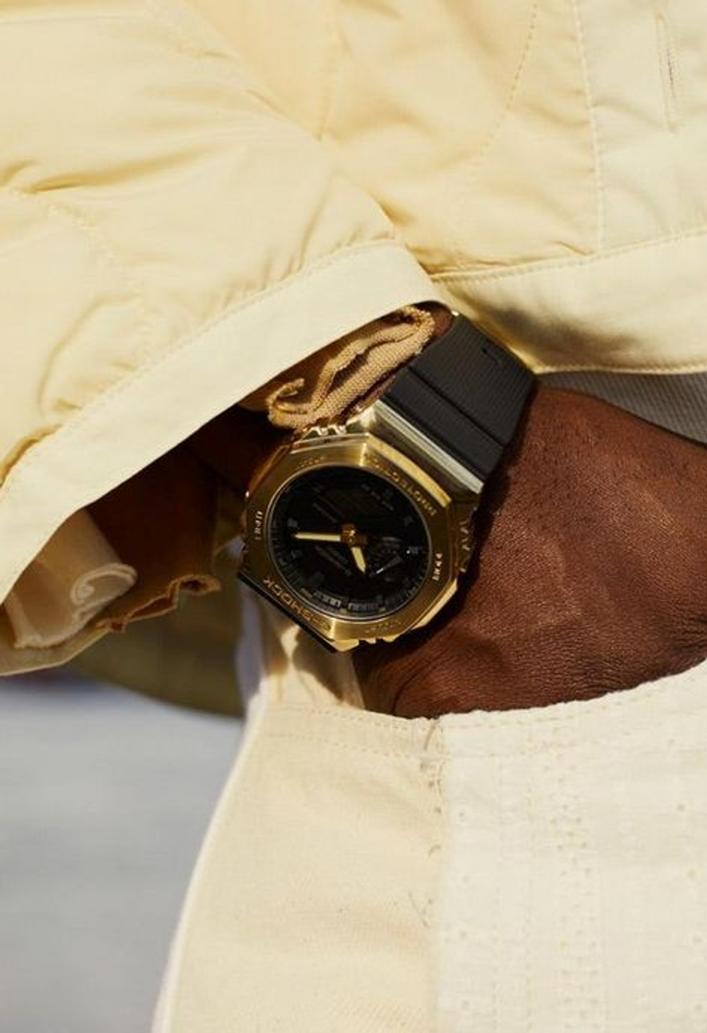 Мужские наручные часы Casio G-Shock GM-2100G-1A9