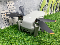 DJI Mini SE