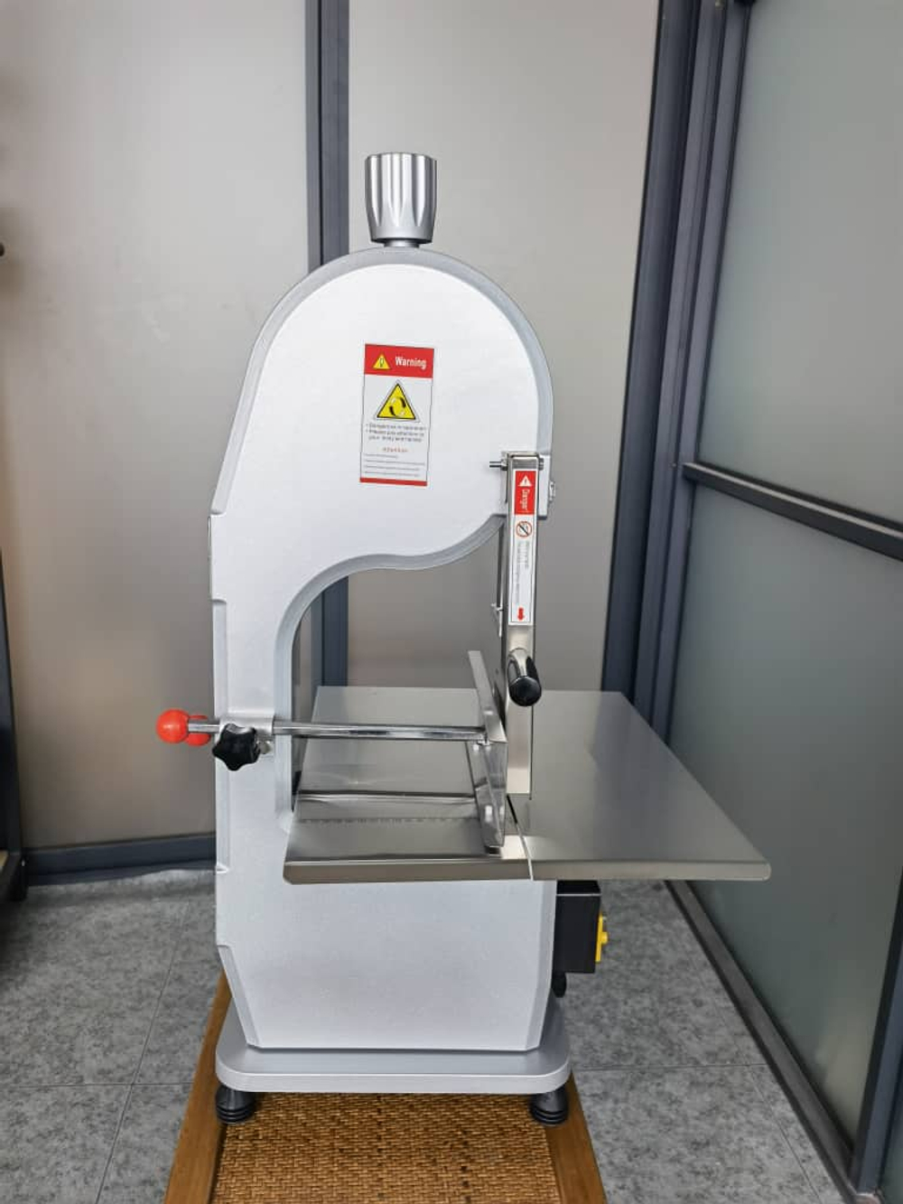 Ленточная пила для мяса, рыбы, костей Bone Saw AKITAJP JG-210