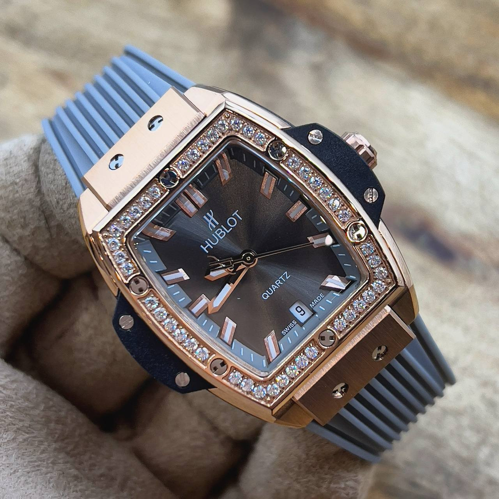 Часы Hublot