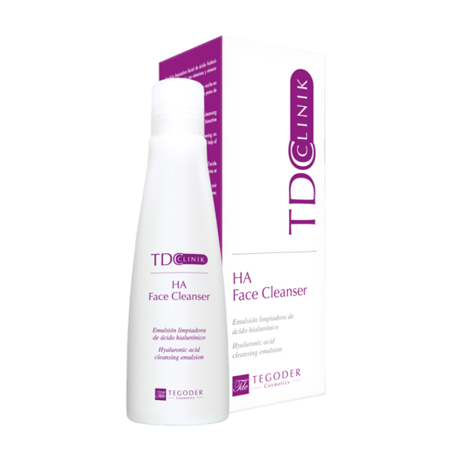 Очищающее омолаживающее молочко HA Face Cleanser Clinik