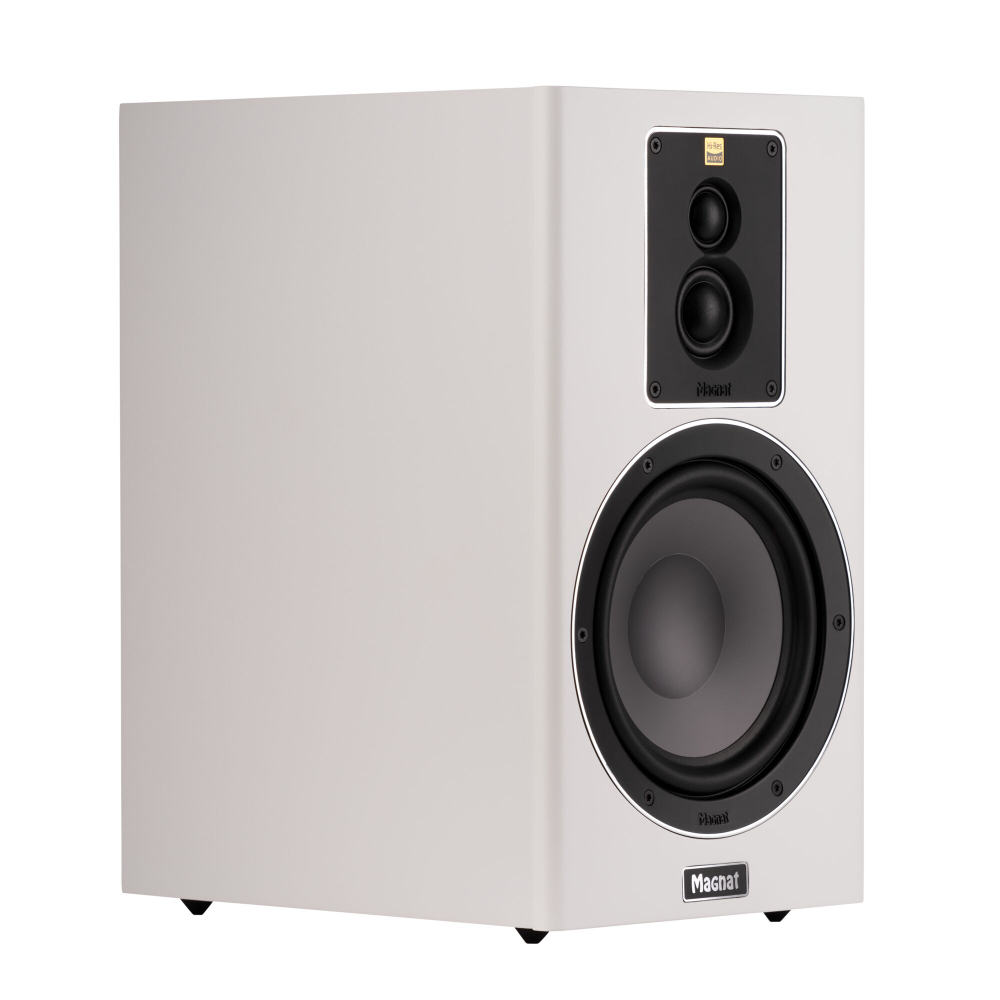 Magnat Signature 603, полочная АС