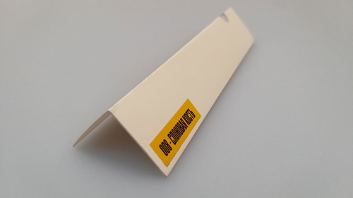 Угол ПВХ 008 Слоновая кость 30х30х2700 мм