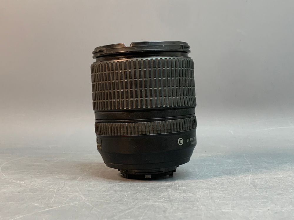 Nikon 18-105mm 3.5-5.6G AF-S ED DX VR Nikkor с дефектом