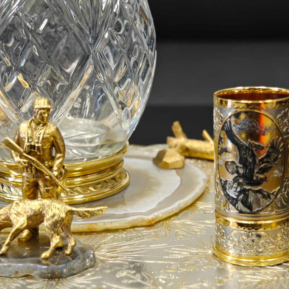 Набор водочный с графином на агате "Охотник"